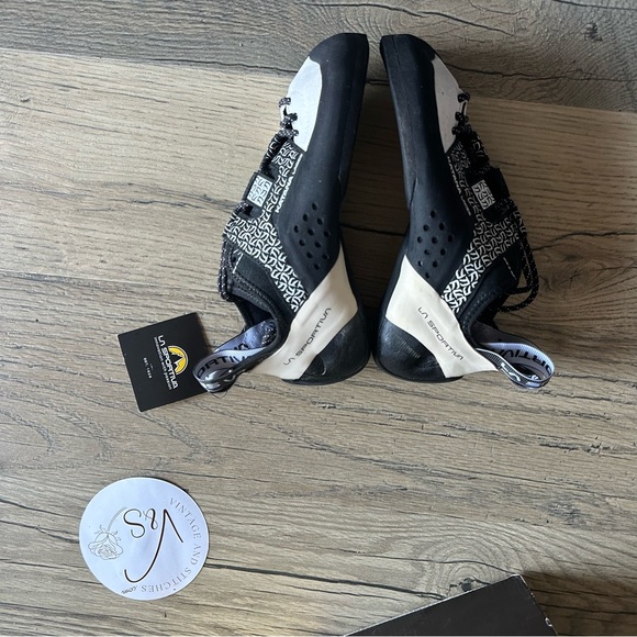 La Sportiva Katana Lace Rock Climbing Shoes White Black Size 5.5 - Picture 3 of 6